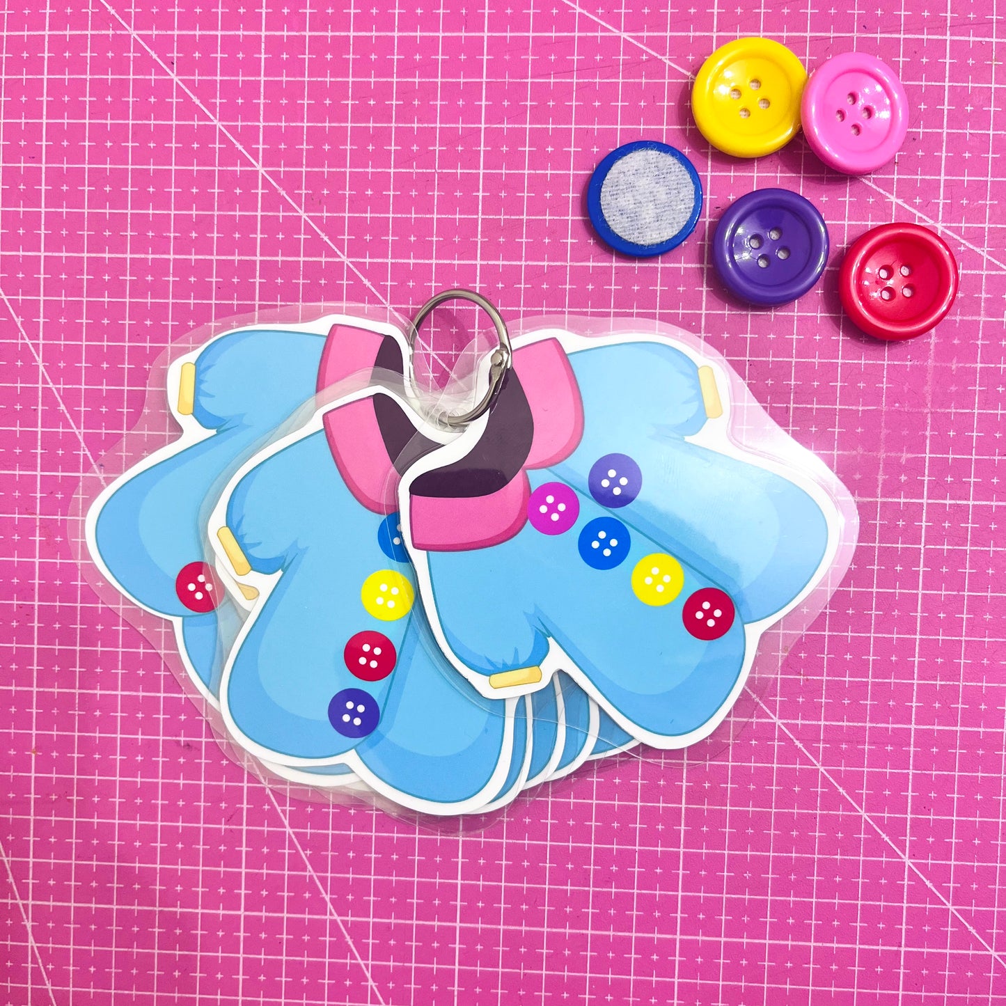 Match the buttons by colour